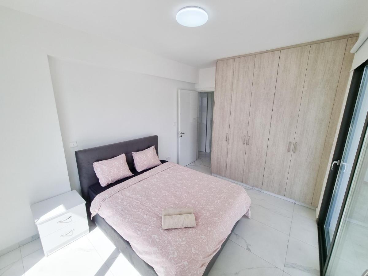 Shades Of Blue Apartment 拉纳卡 外观 照片
