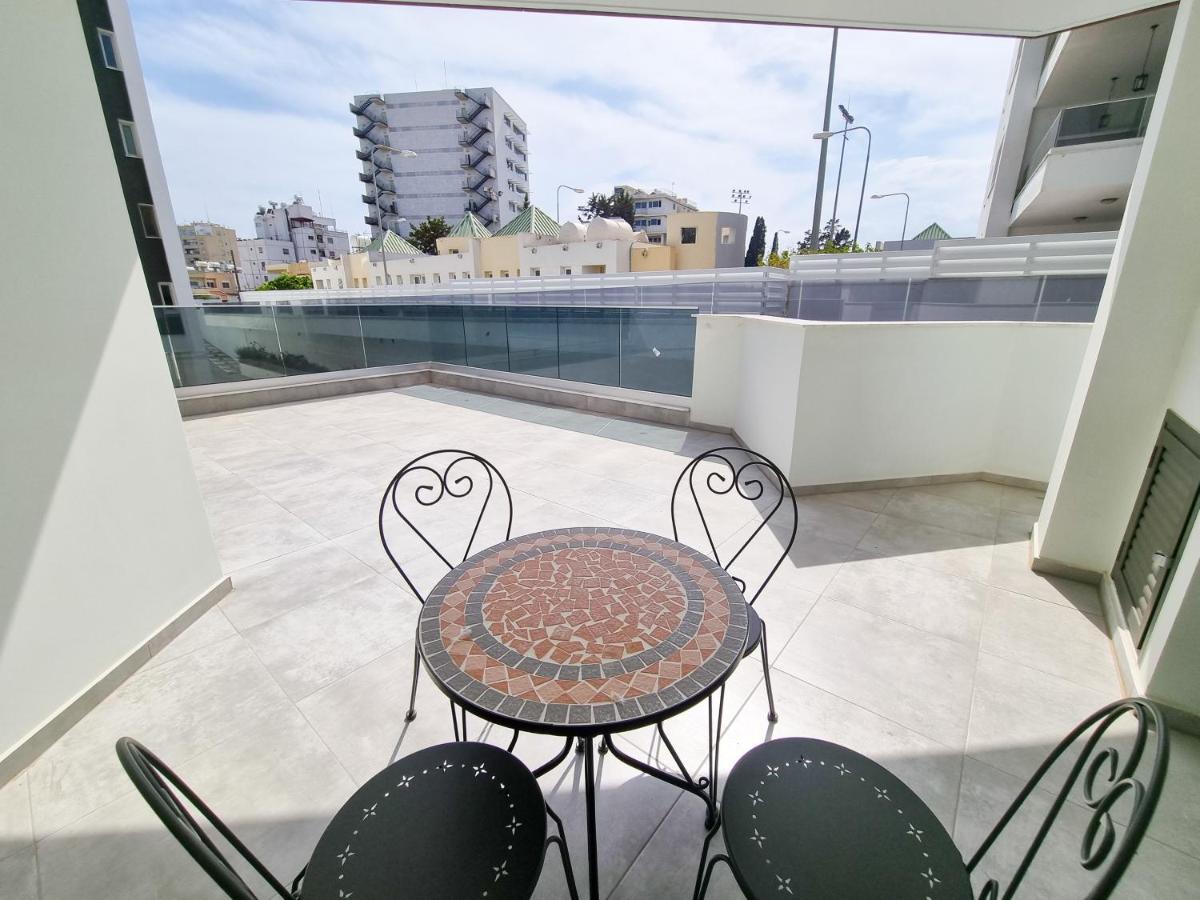 Shades Of Blue Apartment 拉纳卡 外观 照片